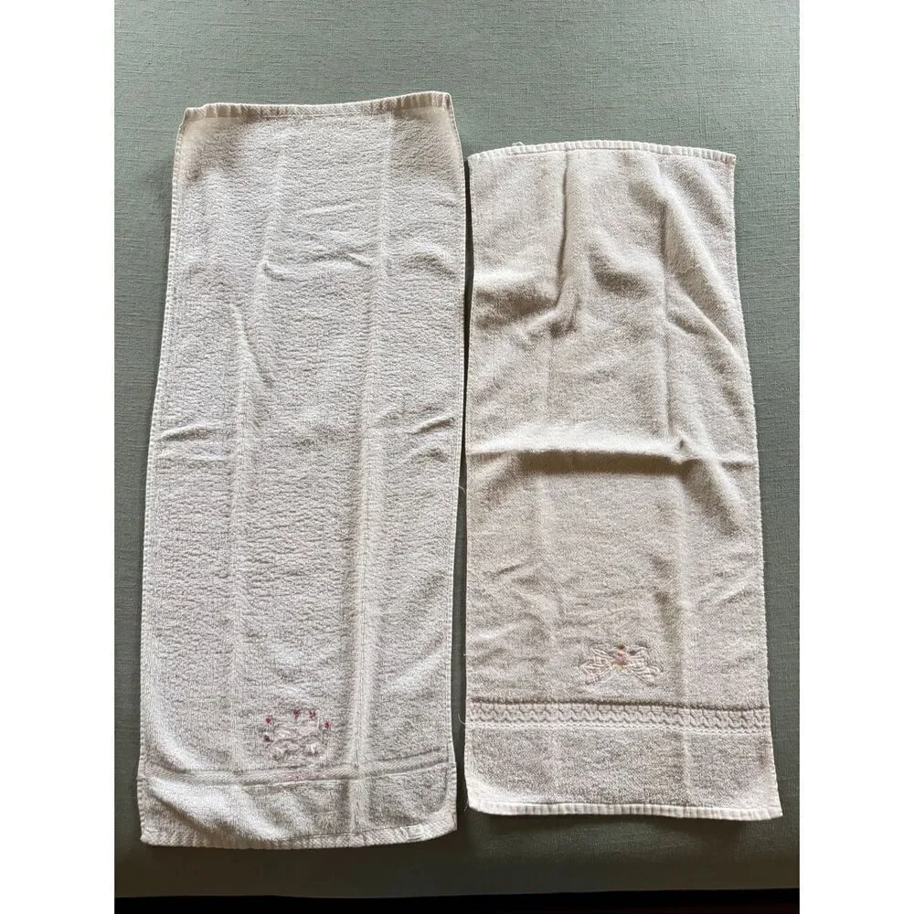 cotton vintage 90s bath & hand towel bathroom embroidered floral basket soft pin